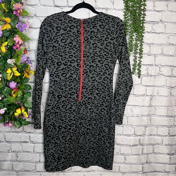 ₽💙2/$40💙Banana Republic Leopard Printed Long Sleeve Dress Size 2/XS - Picture 9 of 16